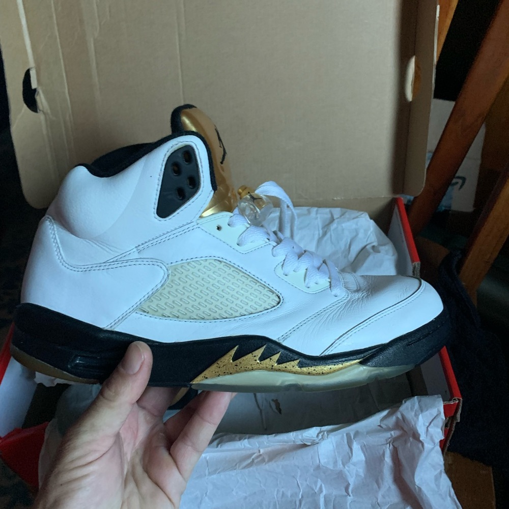 Air jordan retro 5 gold